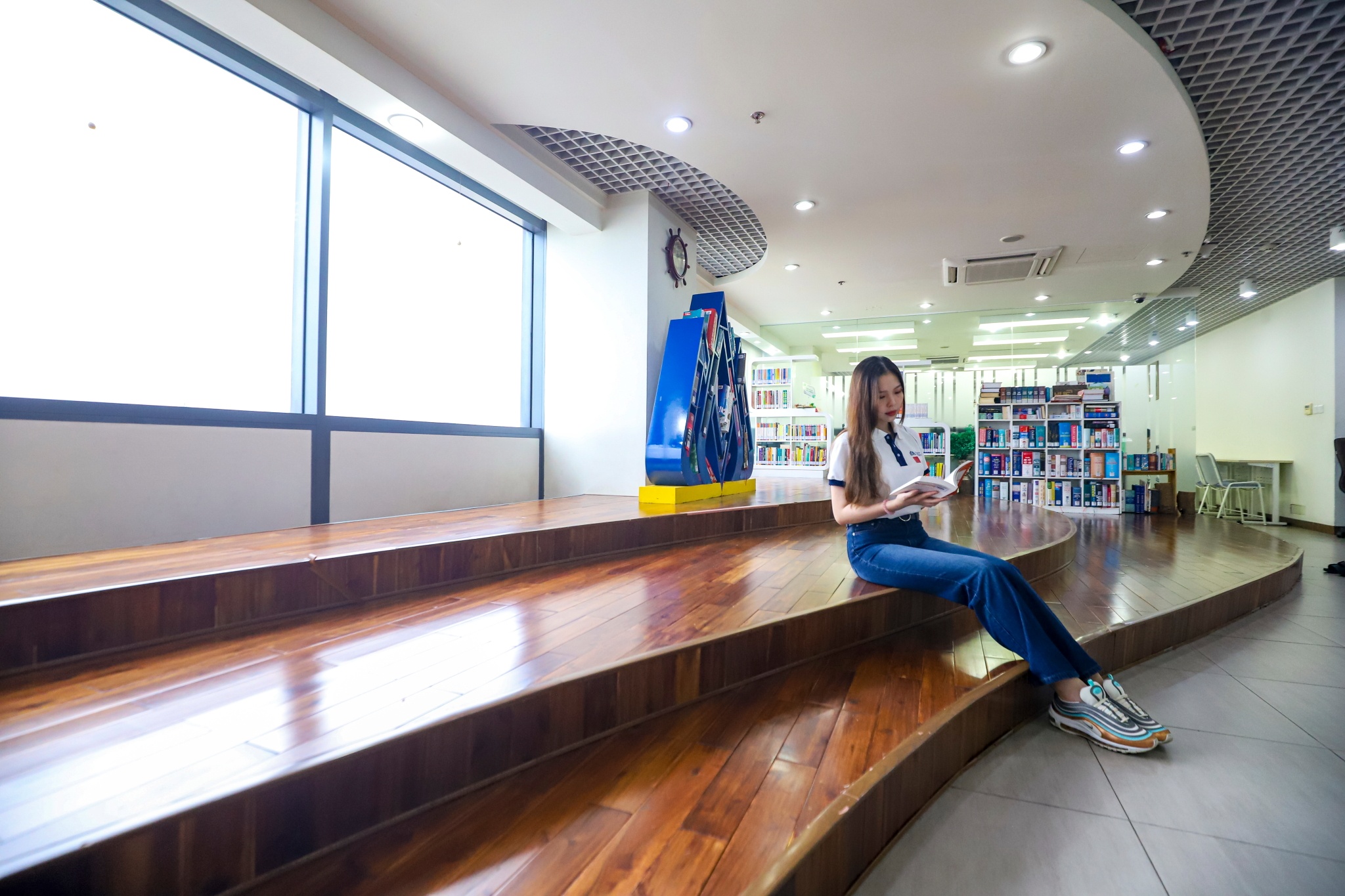 Dai hoc Hoa Sen anh 15