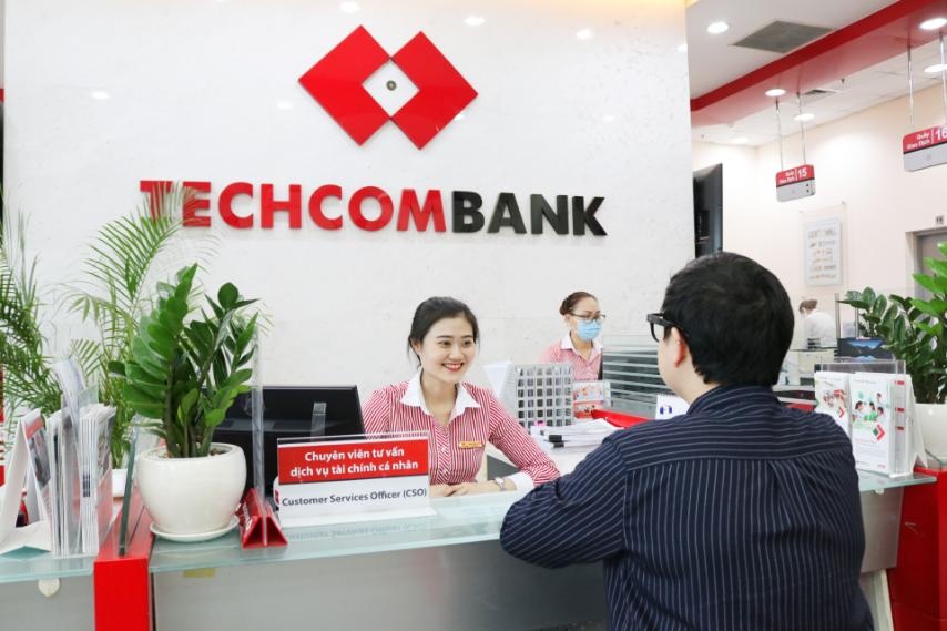 3 thang dau nam, moi nhan vien Techcombank tao ra doanh thu 450 trieu hinh anh
