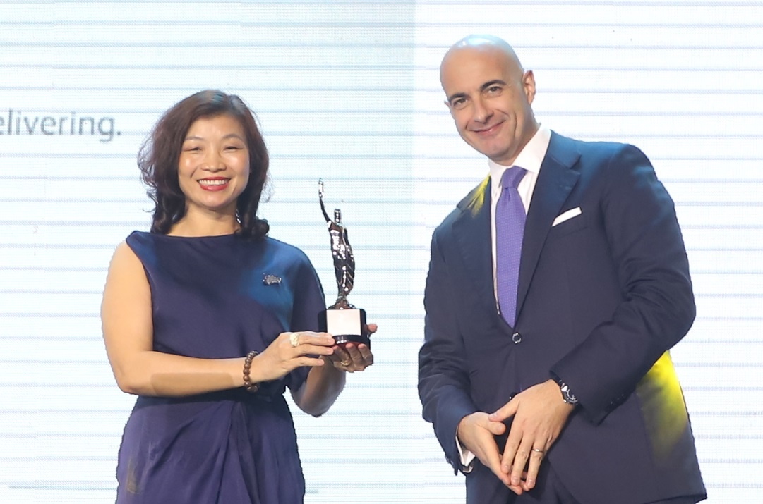 Prudential Viet Nam lan thu 3 nhan giai 'Noi lam viec tot nhat chau A' hinh anh