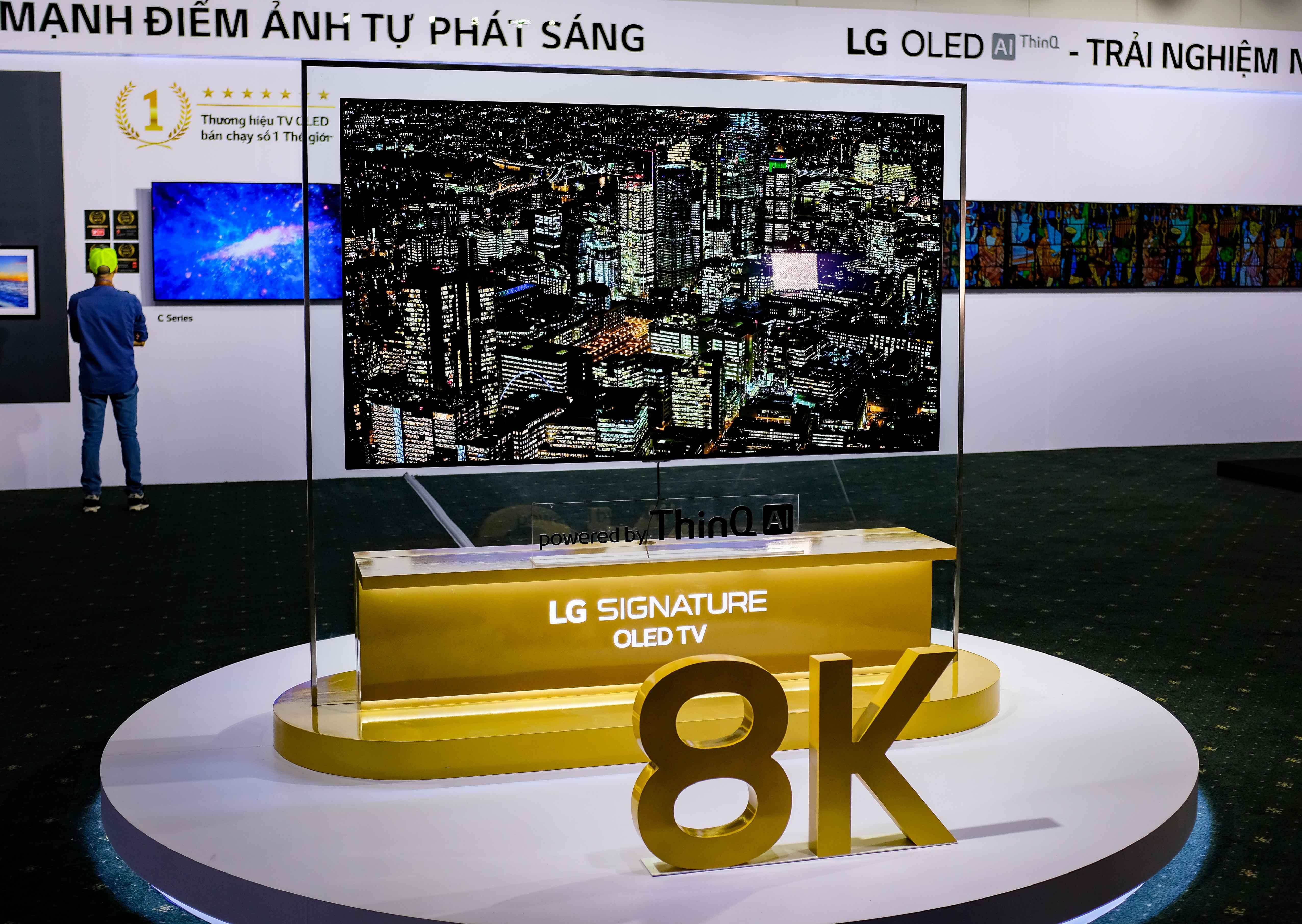 mau TV 8K OLED dau tien anh 11