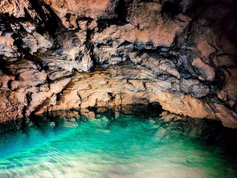 Kham pha hang Va, Quang Binh cung Realme 6 Pro hinh anh