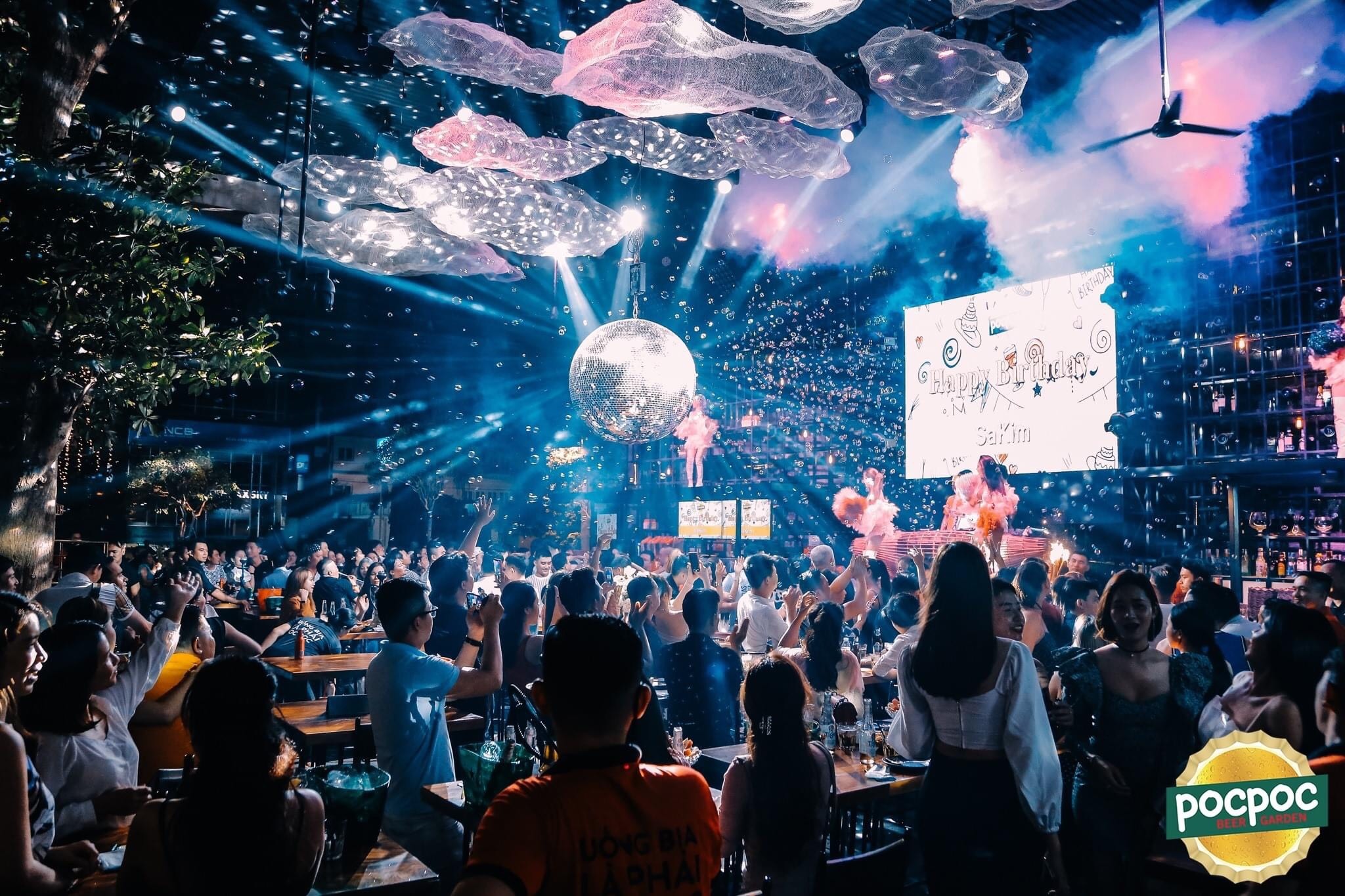 Poc Poc Beer Garden anh 3