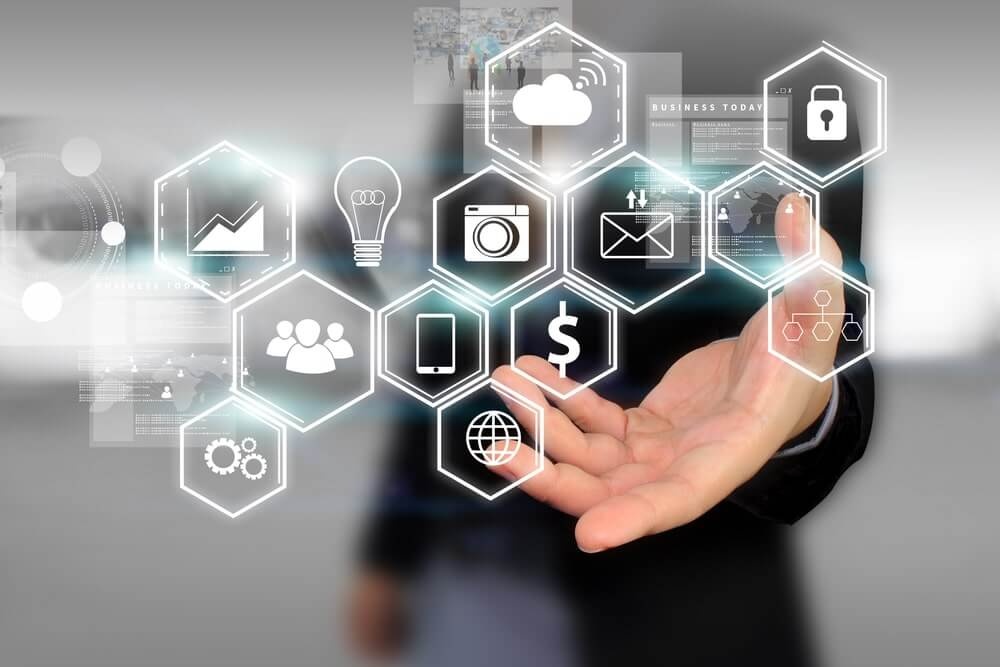 CMO Cong ty Truong Thinh chia se kinh nghiem lam marketing thoi 4.0 hinh anh