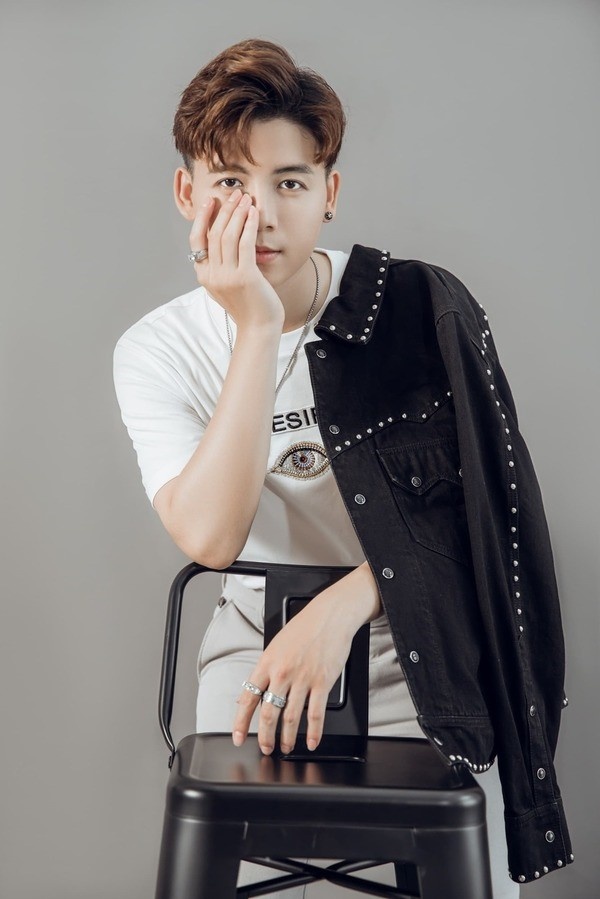 Văn Võ Ngọc Nhân ảnh 1 Van Vo Ngoc Nhan anh 1