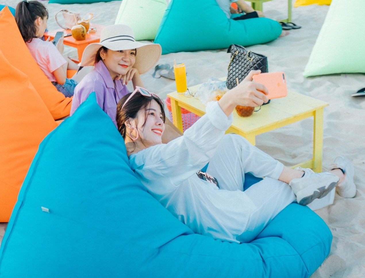 Danabeach Color anh 2