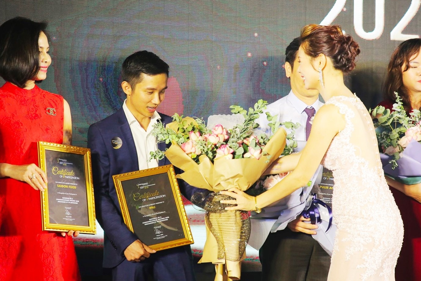 chien dich truyen thong anh 4