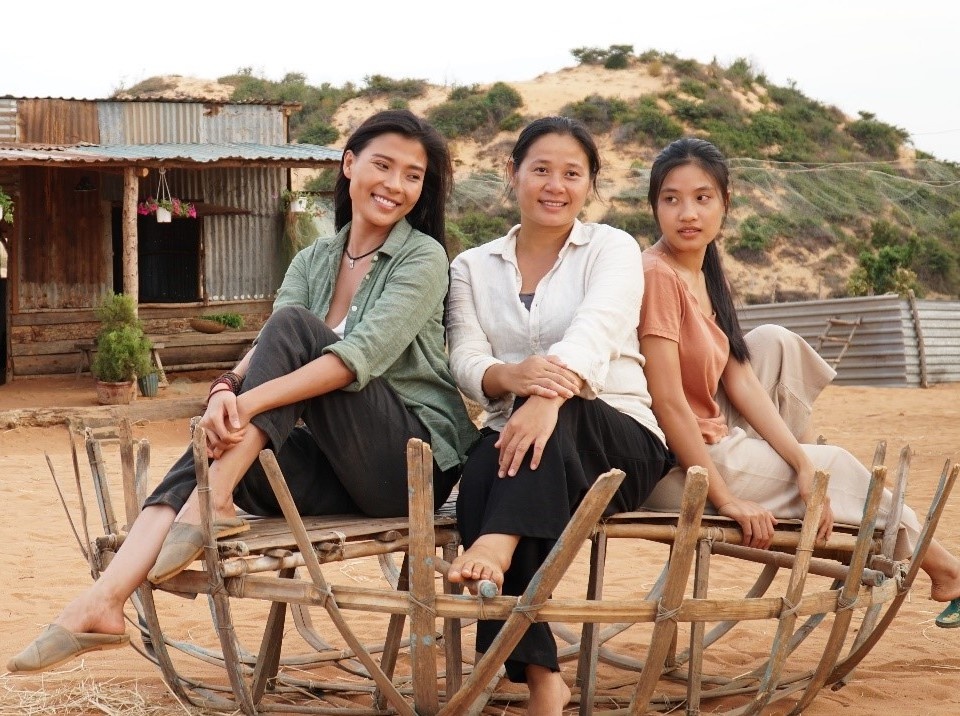 So phan nhung nguoi me don than trong 'Cat do' hinh anh