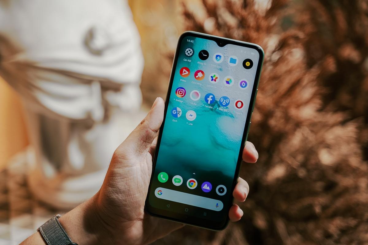 Smartphone gia cao co that su can thiet voi moi nguoi? hinh anh