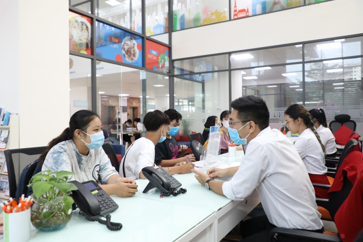 Nen cho ket qua thi tot nghiep THPT hay xet tuyen DH bang hoc ba? hinh anh