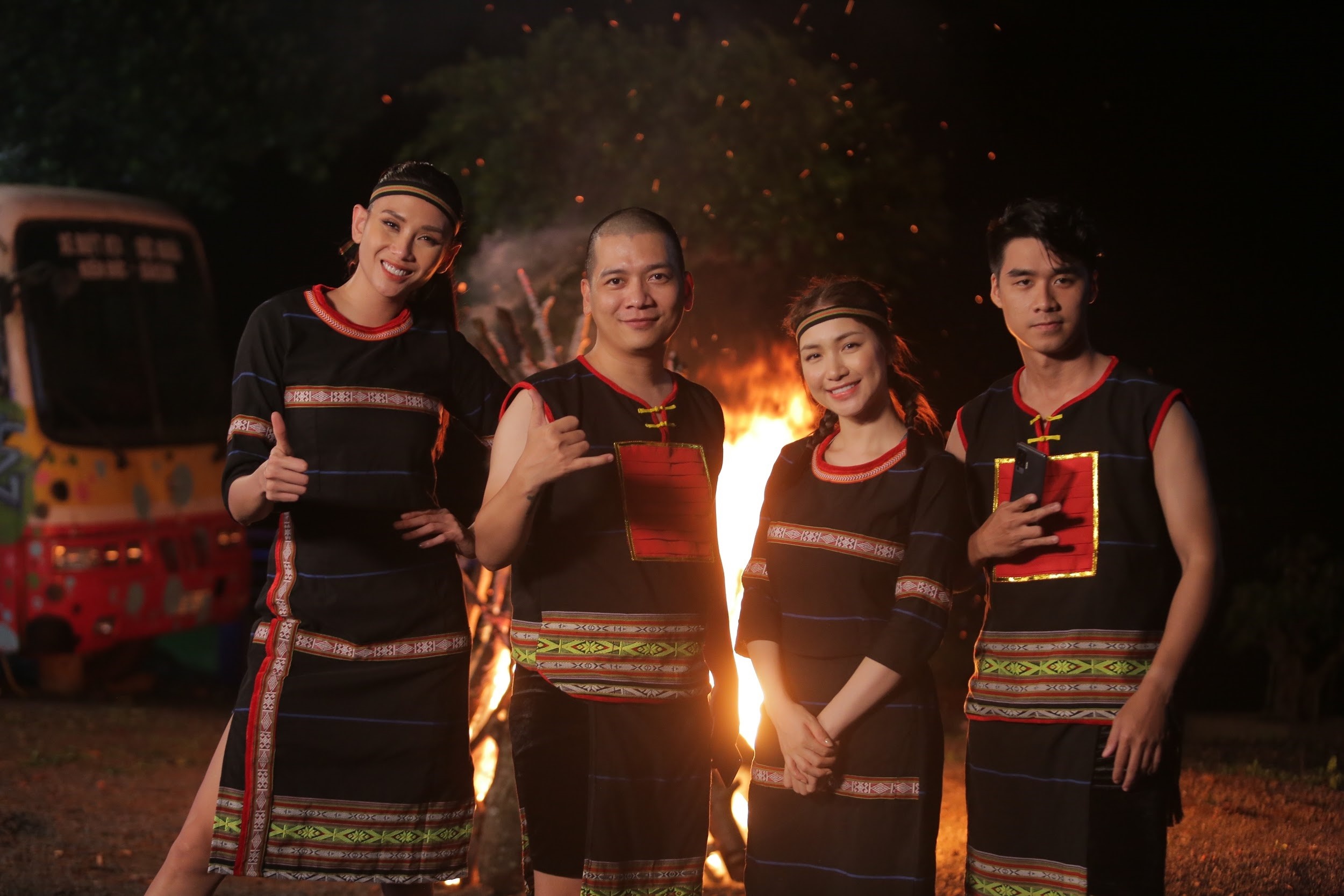 Vo Hoang Yen,  Hoa Minzy anh 7