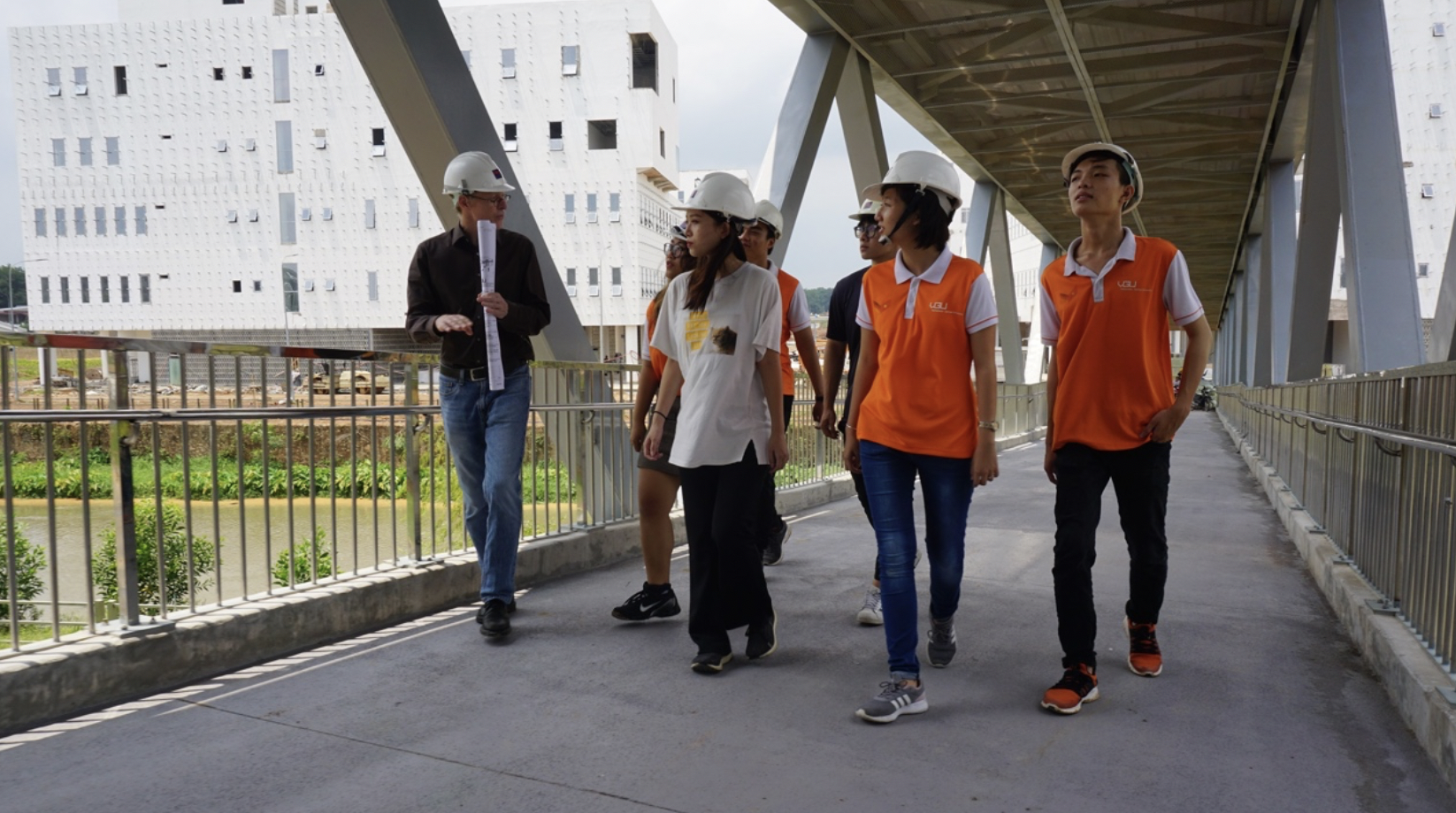 Dai hoc Viet Duc anh 1