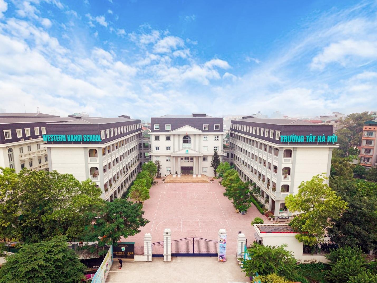 Truong PTLC Tay Ha Noi no luc xay dung the he cong dan toan cau hinh anh