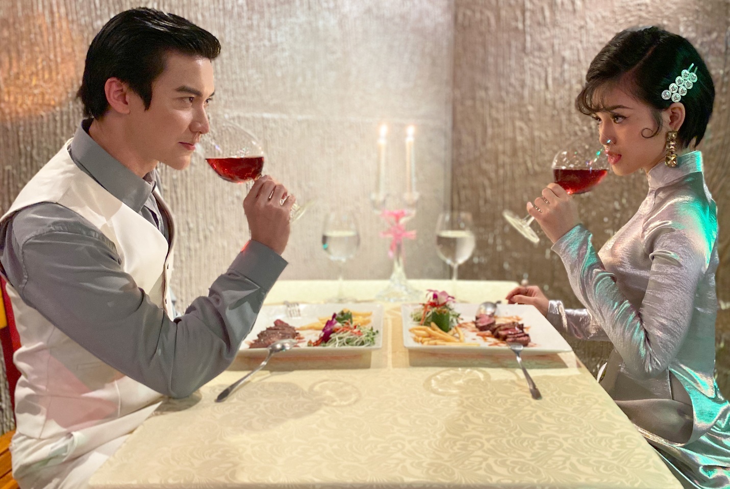 Yeu trong dau thuong anh 2