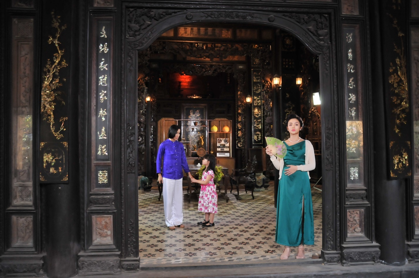 Yeu trong dau thuong anh 3