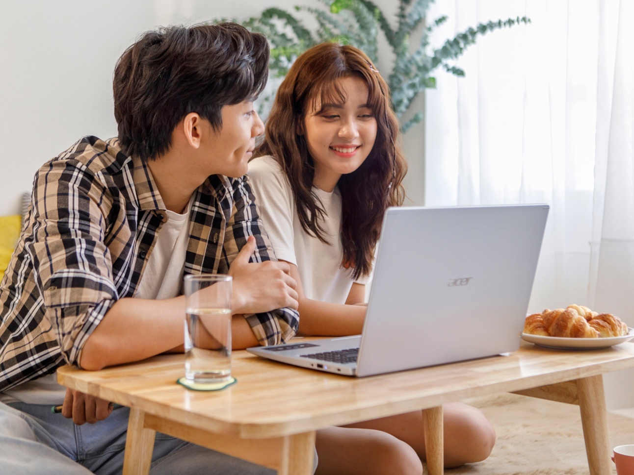 3 luu y khi chon laptop cho tan sinh vien hinh anh