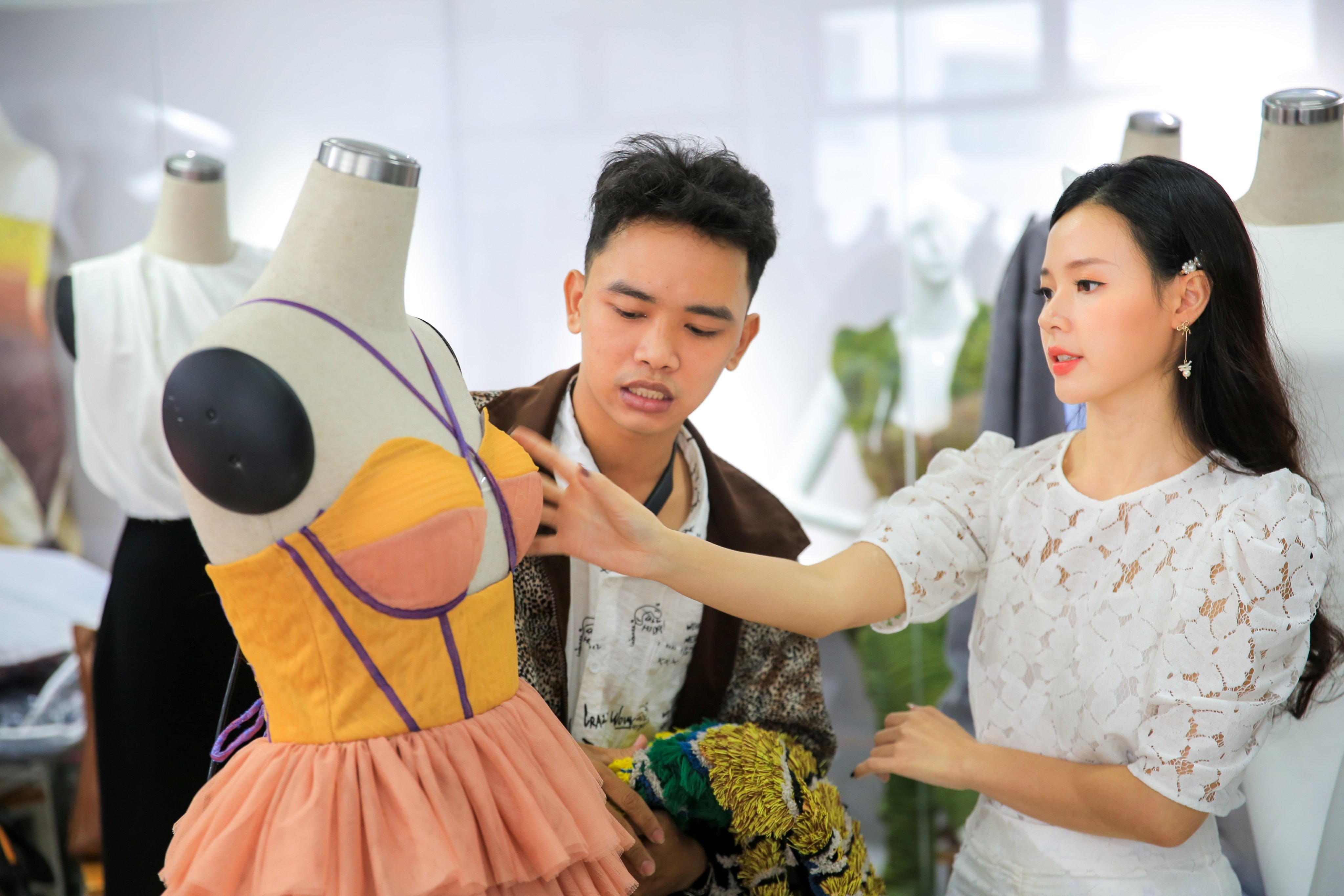 Kham pha loat gio hoc doc la cua sinh vien DH 'con nha nguoi ta' hinh anh