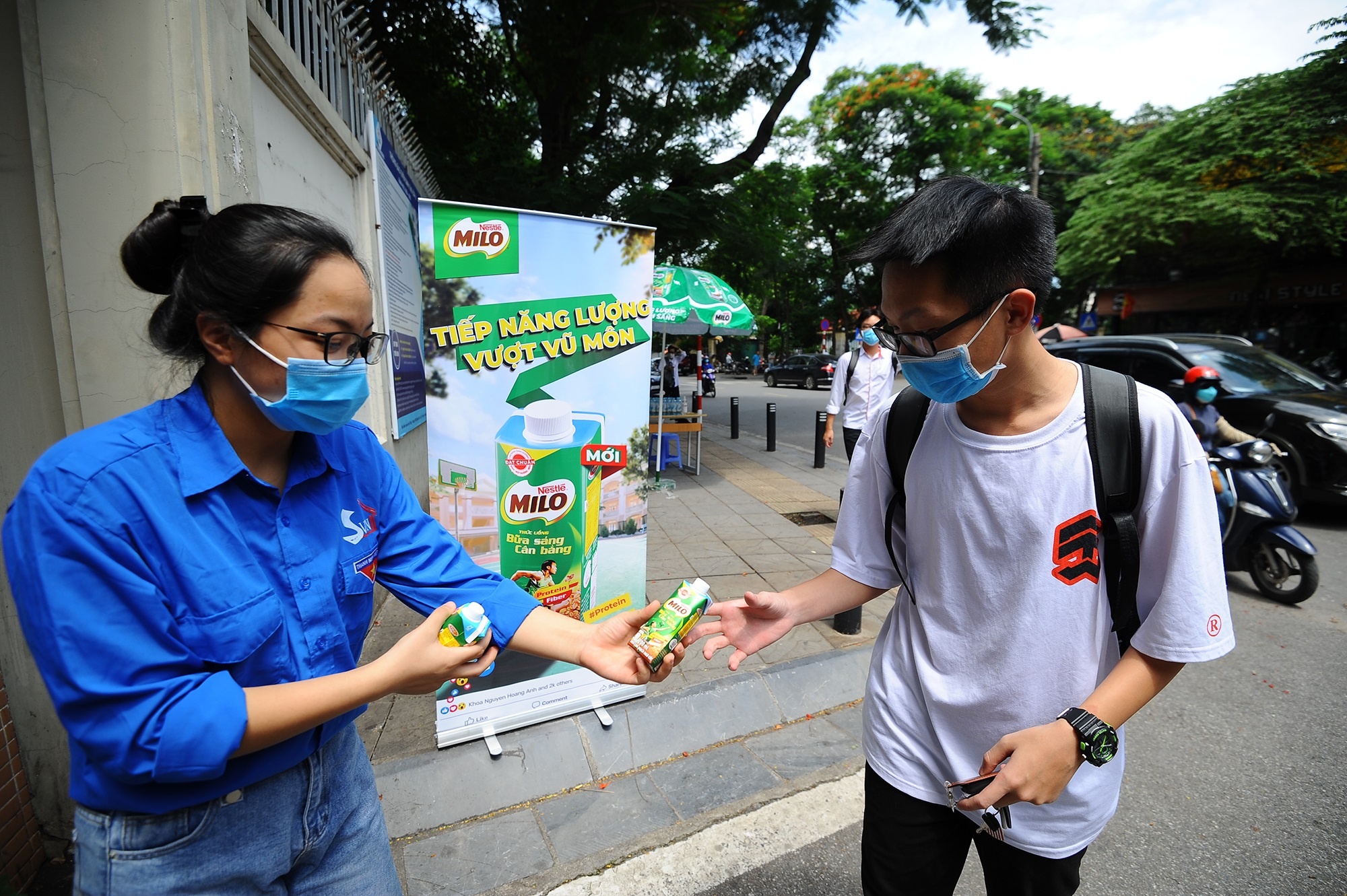 Milo Teen Bữa sáng, sĩ tử đi thi ảnh 4 Milo Teen Bua sang, si tu di thi anh 4