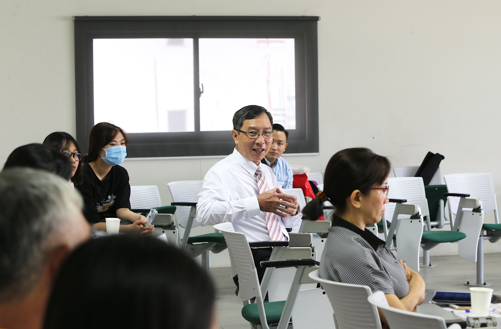 Cao dang Hoa Sen anh 2