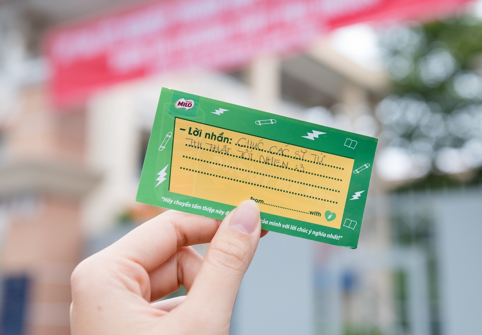 Milo Teen Bua sang,  si tu di thi anh 7