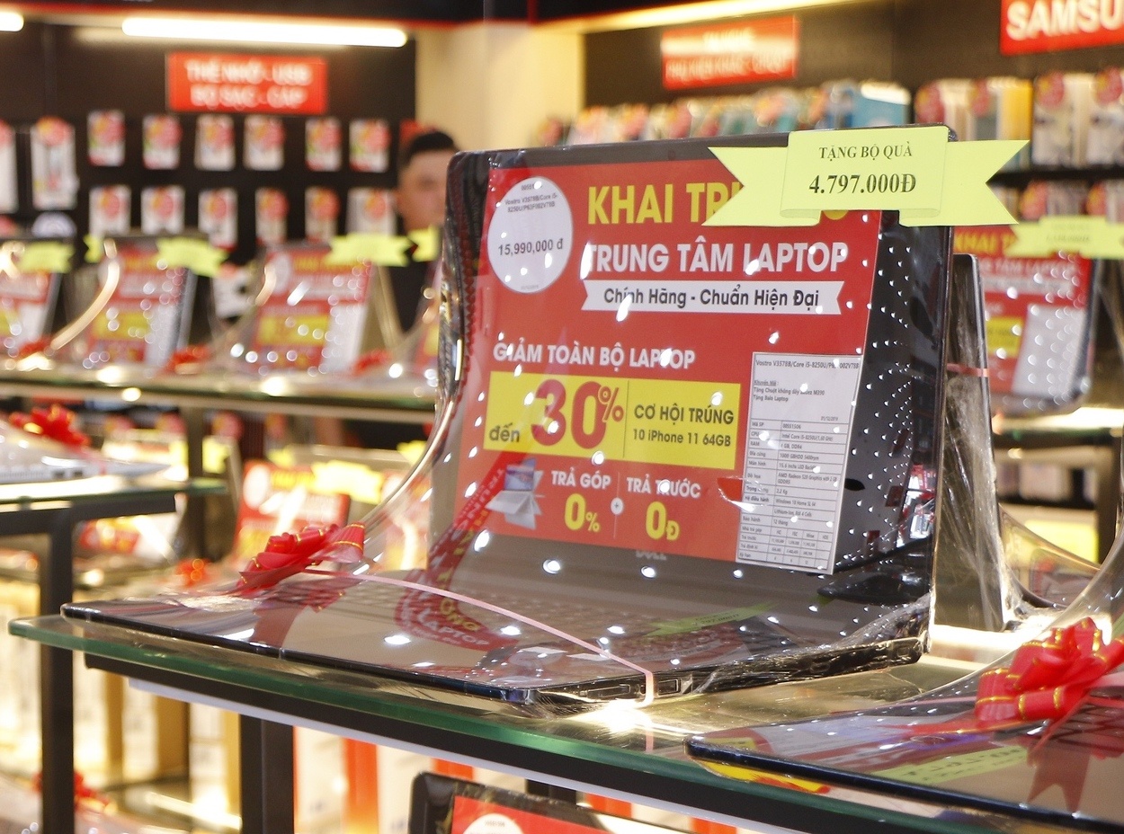 FPT Shop giam gia den 35% cho khach mua online hinh anh