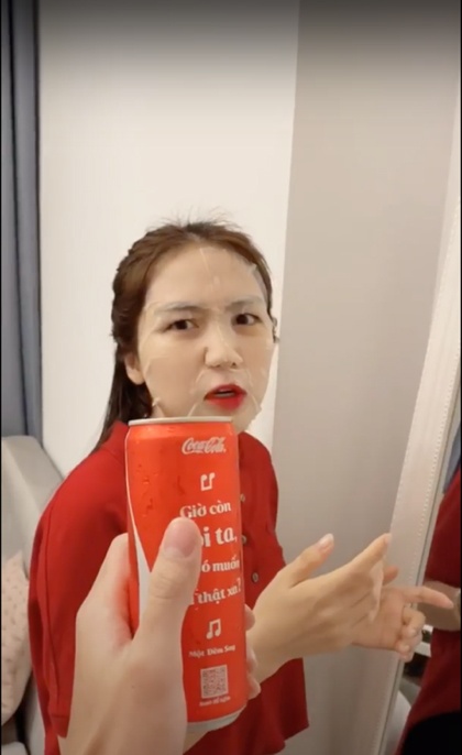 coca-cola ảnh 2 coca-cola anh 2