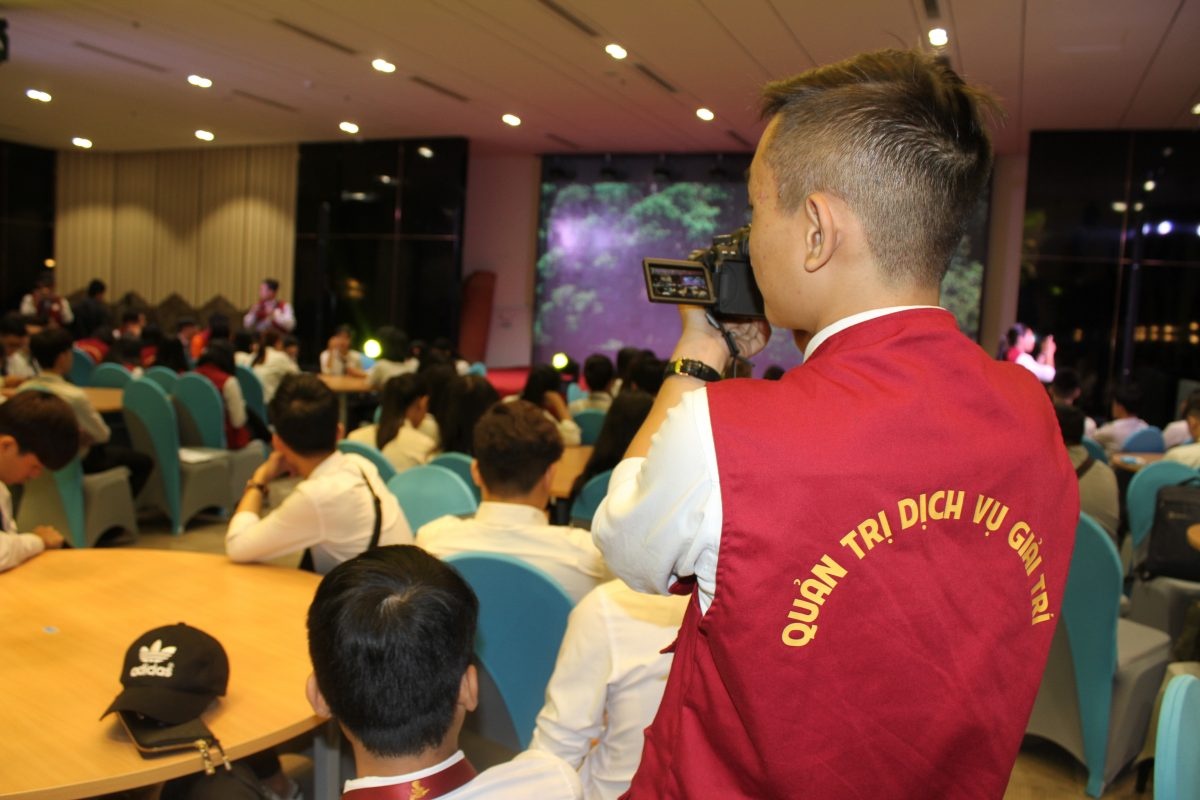 Quan tri dich vu giai tri va to chuc su kien - nganh hoc hut gioi tre hinh anh