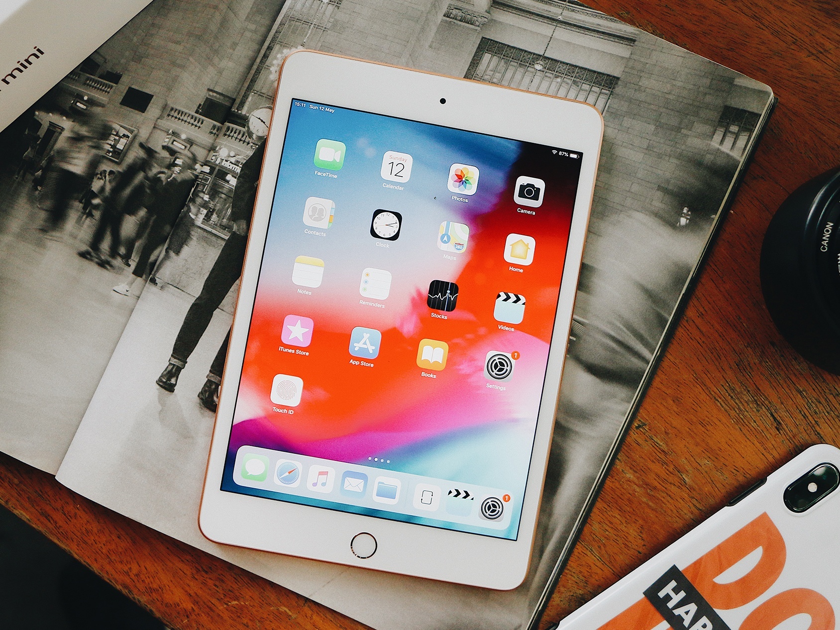 iPad Mini 5 giam den 1,5 trieu tai FPT Shop hinh anh