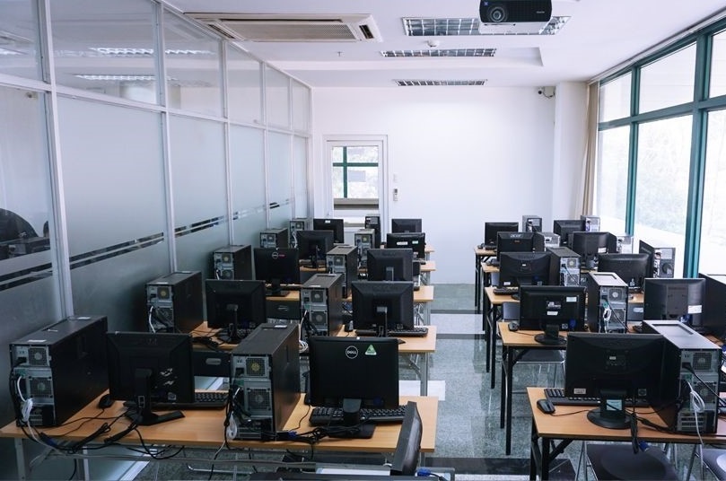 Trung cấp Việt Khoa ảnh 2 Trung cap Viet Khoa anh 2