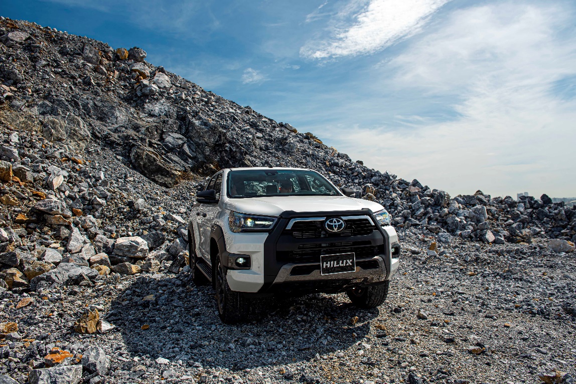 Toyota ảnh 2 Toyota anh 2