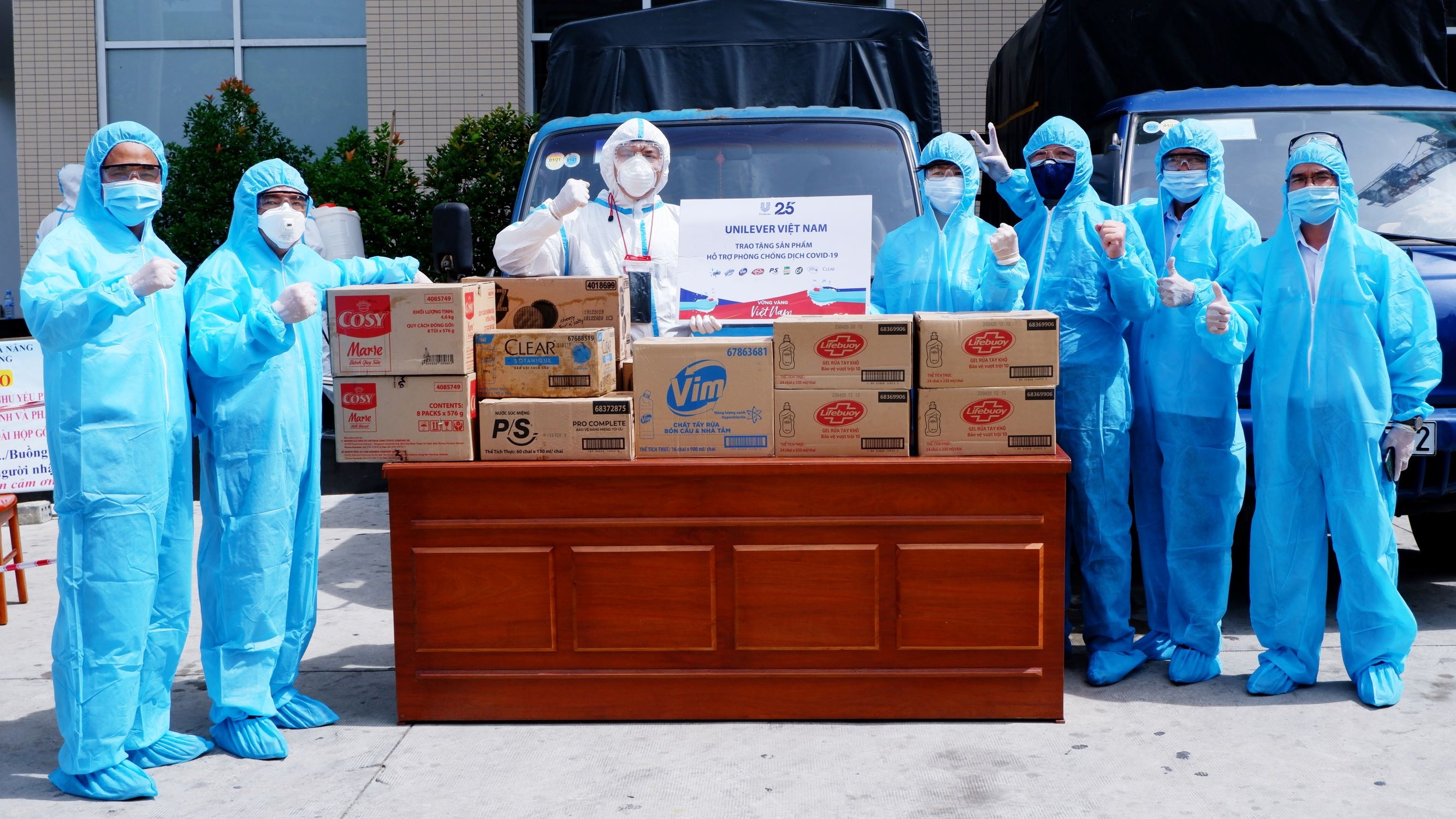 Hanh trinh tiep suc ca nuoc vung vang truoc lan song dich dot 2 hinh anh