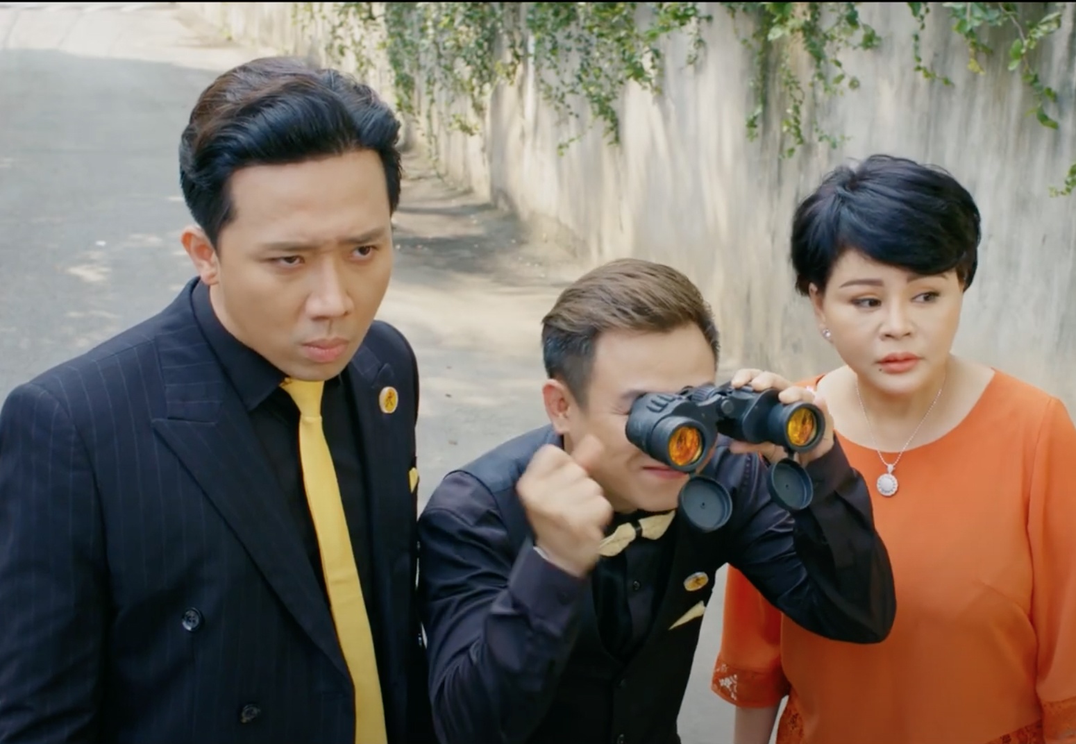 Tran Thanh sam hang chuc chiec dong ho trong tap 2 ‘Dac vu thoi gian’ hinh anh