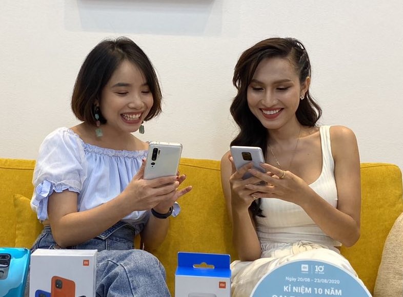 Hoa hau Hoai Sa tich cuc san sale dip ky niem 10 nam thanh lap Xiaomi hinh anh