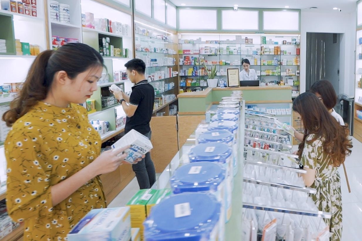 Nha thuoc 365 - noi hoi tu nhieu thuong hieu noi tieng nganh duoc hinh anh