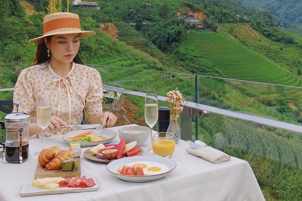 Mua khong xe dich, Ha Truc van kham pha nhieu dieu moi khi o nha hinh anh