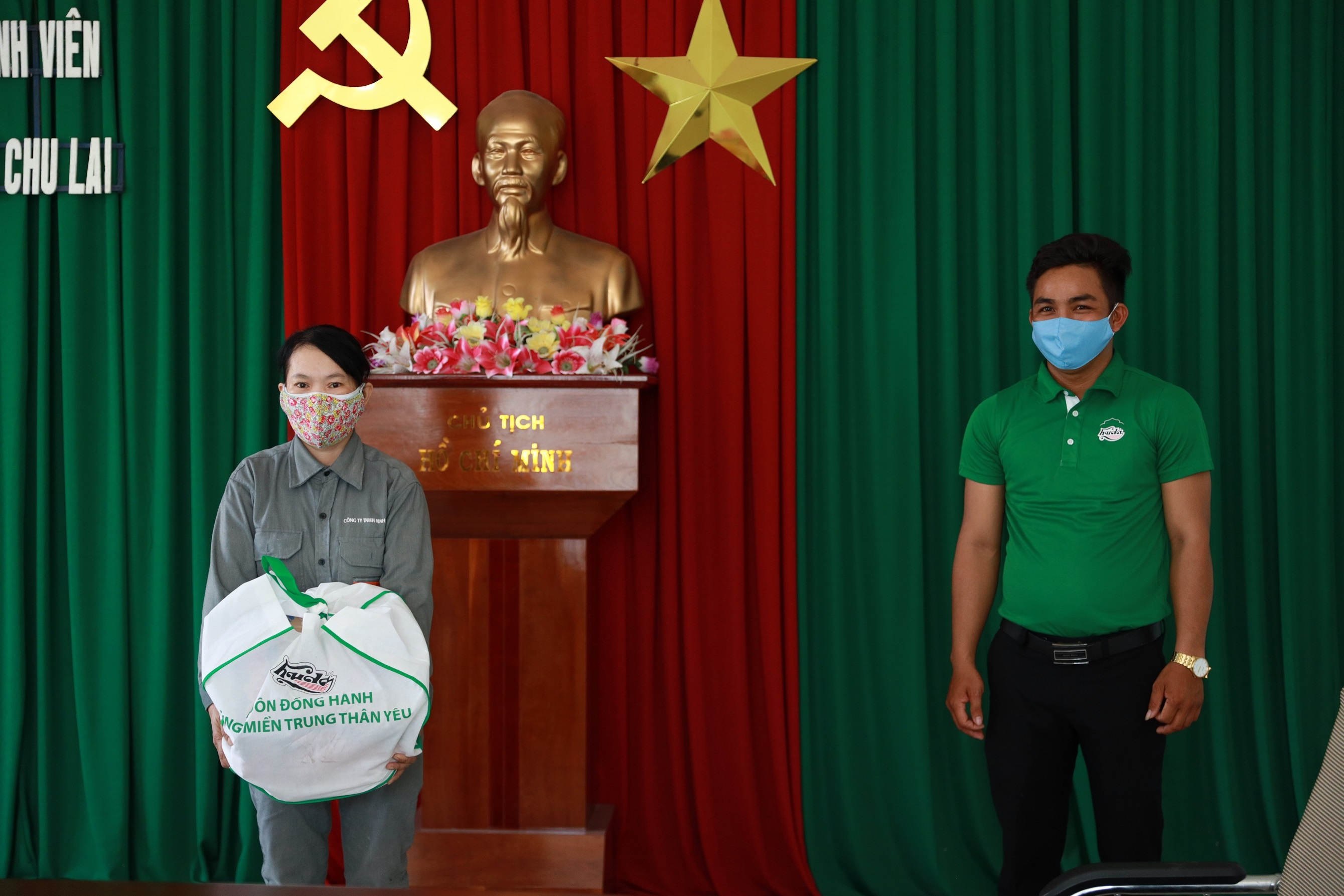 Huda ho tro nguoi dan tai tam dich anh 4