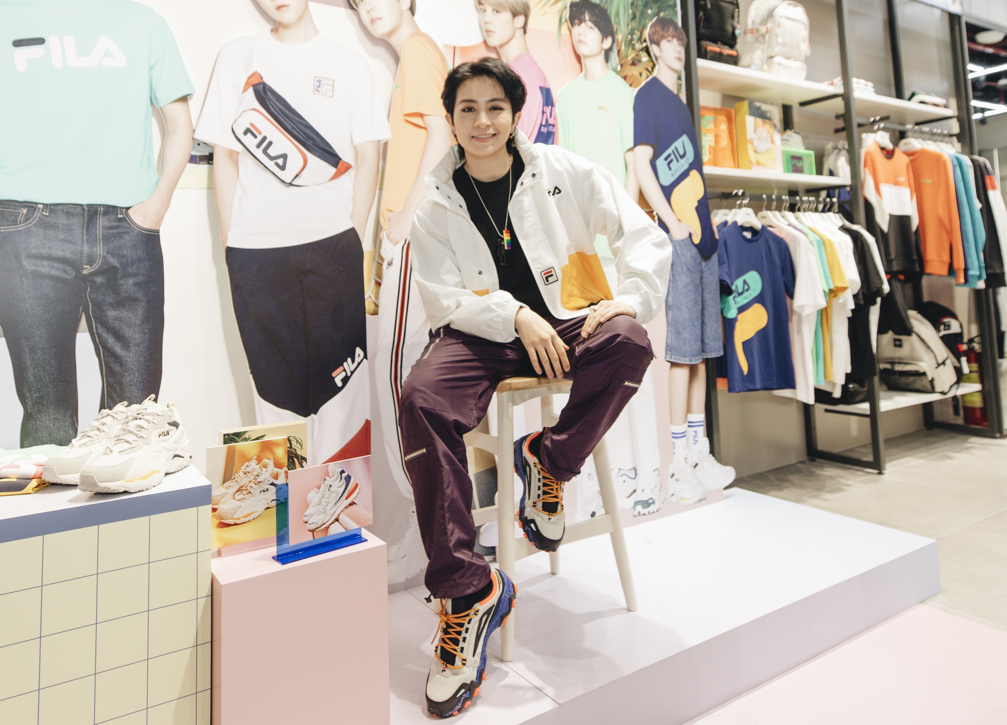 Gil Le 'xong dat' cua hang Fila dau tien tai Viet Nam hinh anh