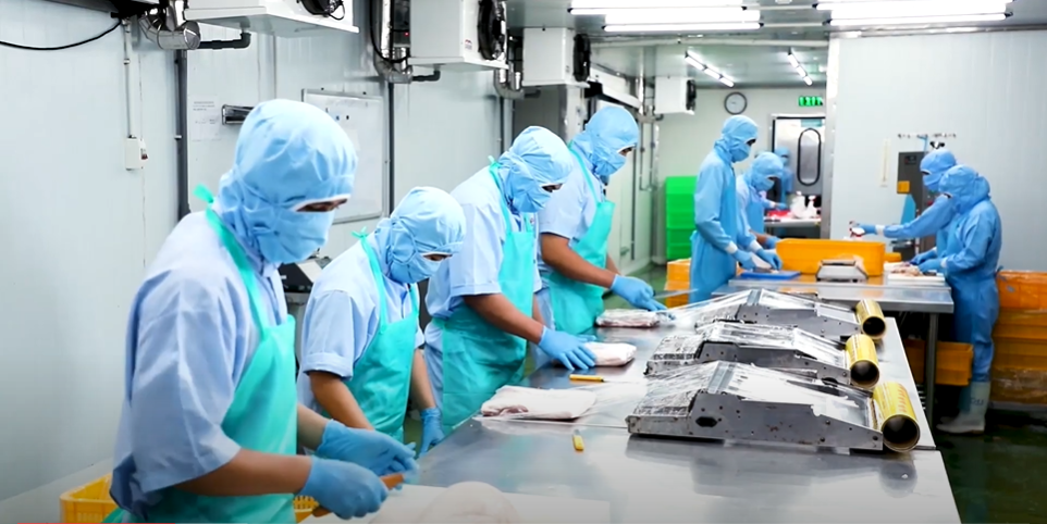 Chien luoc tiep can khach ca nhan cua cong ty ban si thoi dich hinh anh