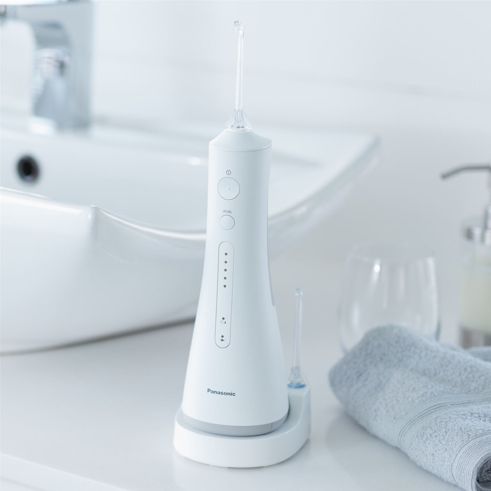Máy tăm nước Panasonic ảnh 2 May tam nuoc Panasonic anh 2