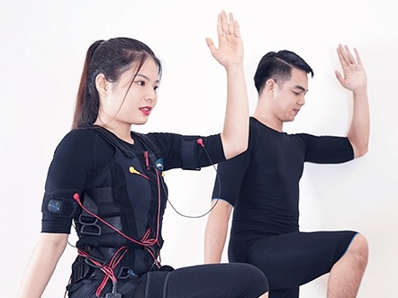 WonderFit ky hop dong nhuong quyen thuong hieu 25 Fit hinh anh