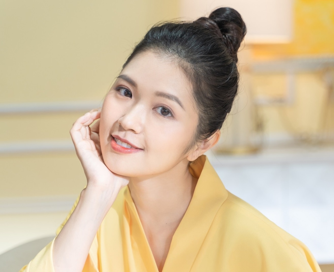 Suni Ha Linh dua thong diep y nghia ve tinh yeu vao MV moi hinh anh