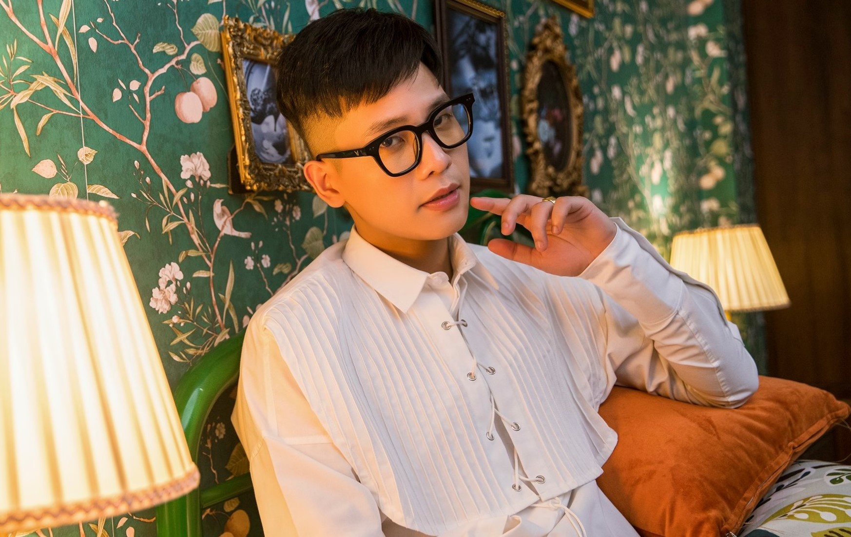 Quan A.P gia giong Tuan Hung va Binz hinh anh