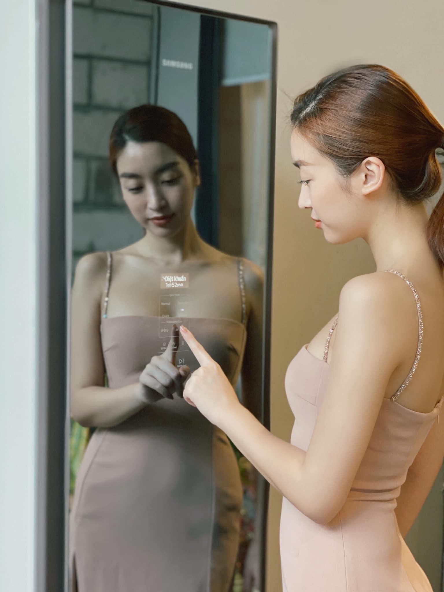 Tu cham soc quan ao thong minh Samsung anh 5