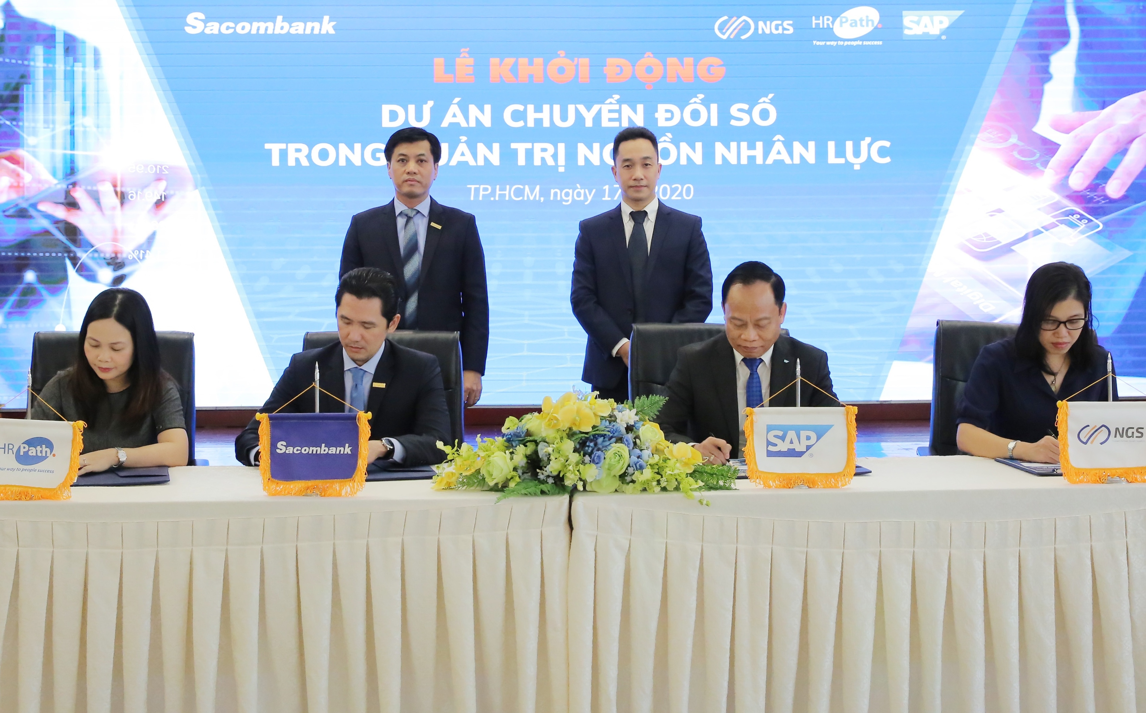 so hoa,  quan tri nhan su anh 1