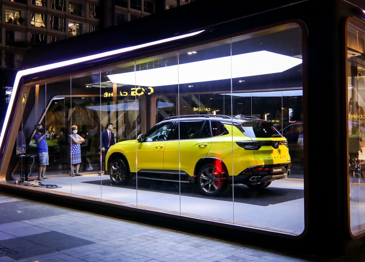 VinFast President xuat hien noi bat tai Landmark 81 hinh anh