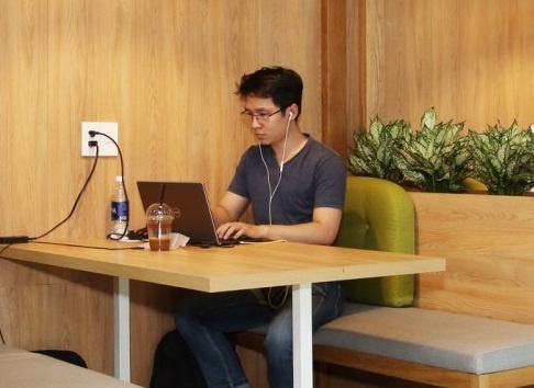 The Gioi Di Dong tuyen 20 lap trinh vien voi phuc loi cao hinh anh