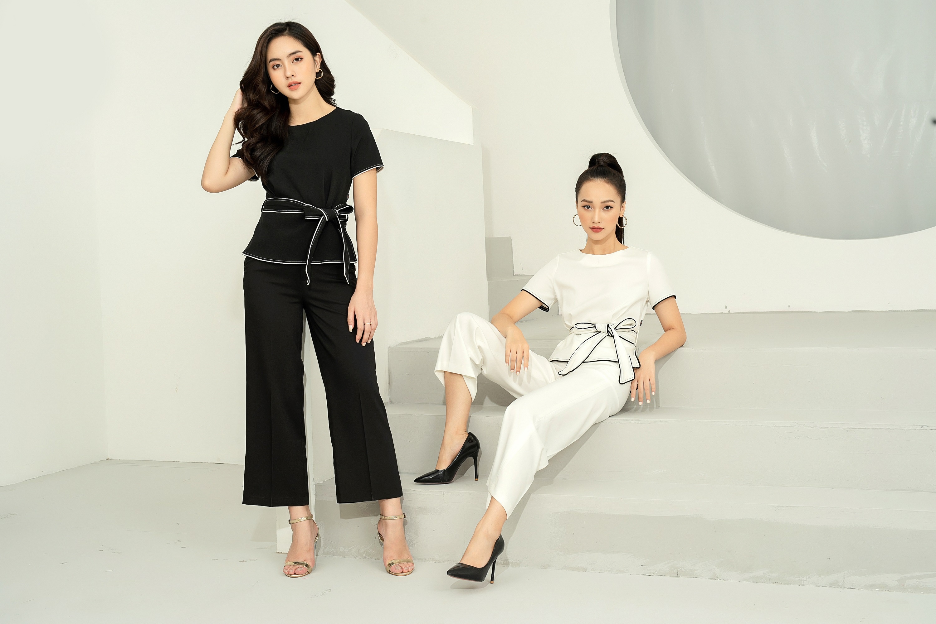 Bien hoa thoi trang cong so voi 2 sac den trang hinh anh