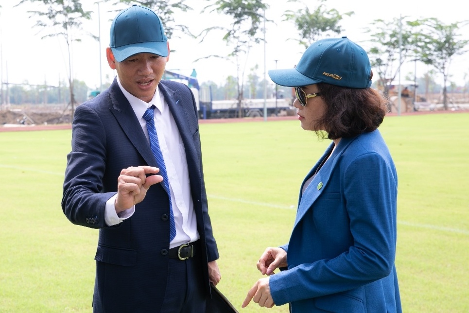 Cau thu Nguyen Anh Duc dau tu nha pho sinh thai hinh anh