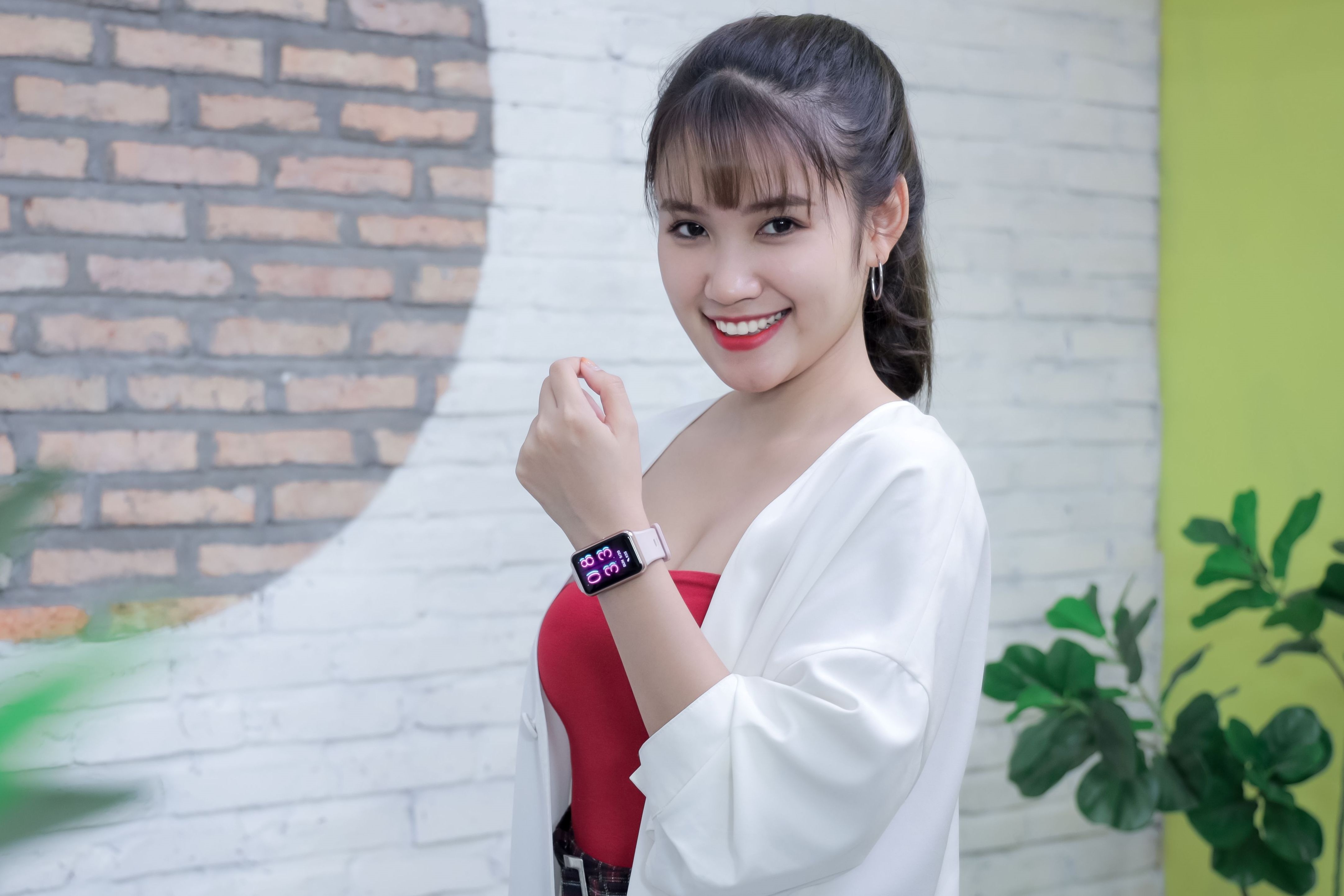 Huawei Watch Fit giup gioi tre ren luyen suc khoe, the hien ca tinh hinh anh