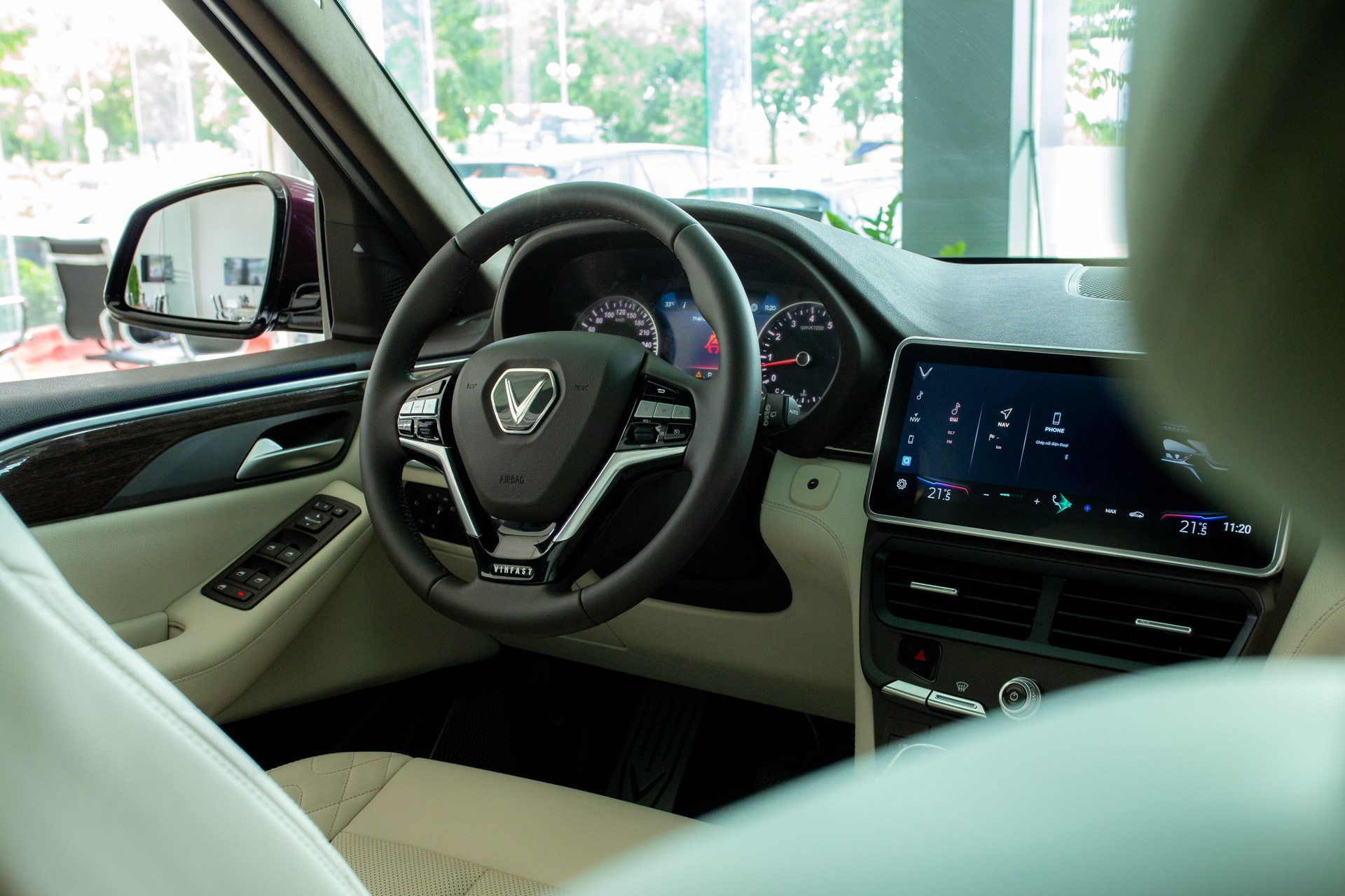 VinFast anh 5
