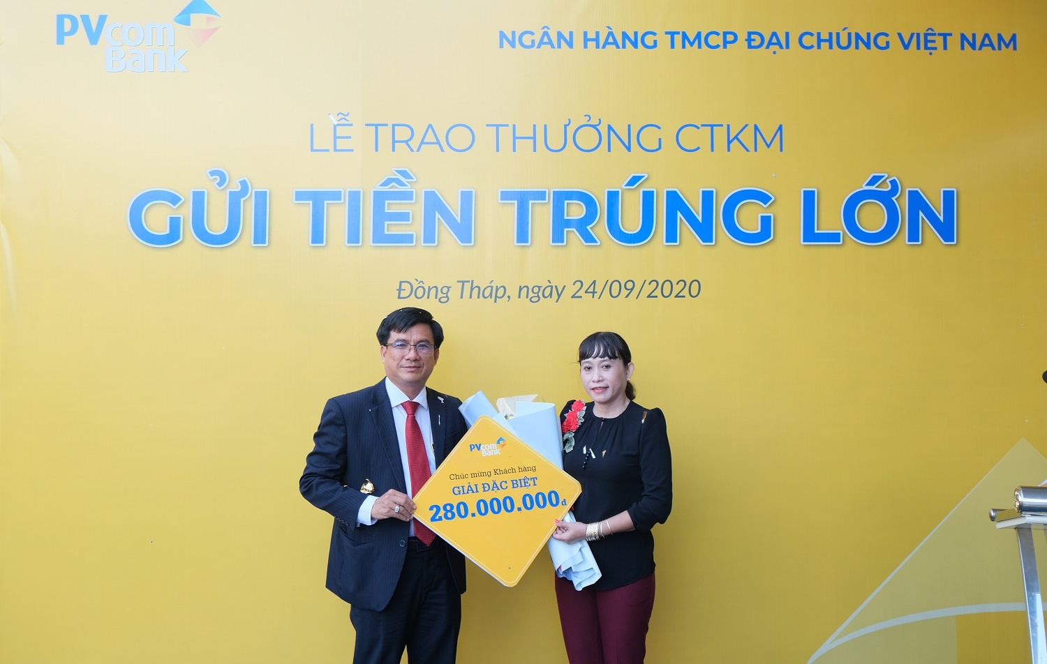 PVcomBank trao gan 330 trieu dong cho khach hang may man hinh anh